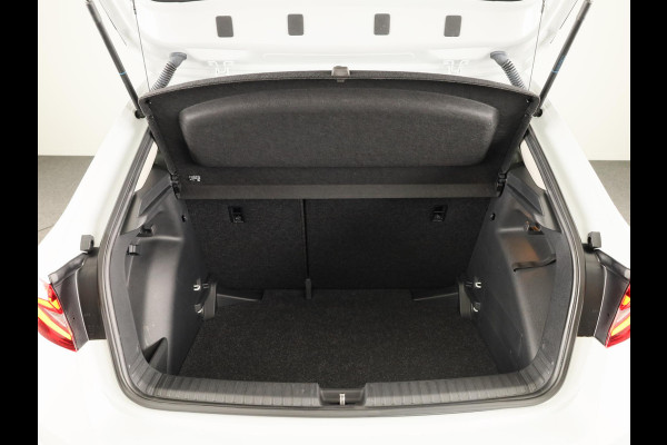 Škoda Fabia 1.0 TSI Business Edition 95pk | Parkeercamera | Verwarmbare voorstoelen | Navigatie via App | Verlengde garantie