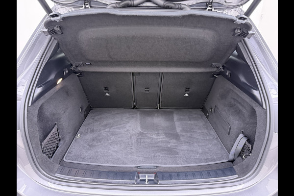 Mercedes-Benz GLA 250 e AMG line | Pano Trekhaak HUD Memory Multibeam Sound