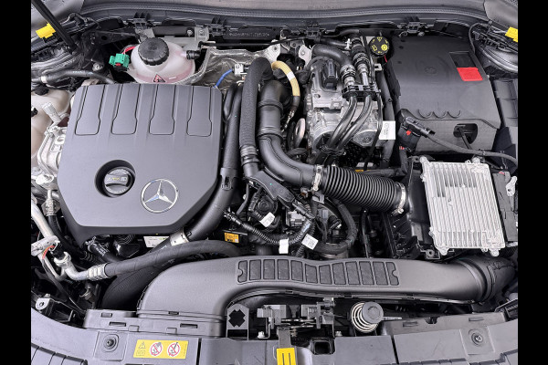 Mercedes-Benz GLA 250 e AMG line | Pano Trekhaak HUD Memory Multibeam Sound