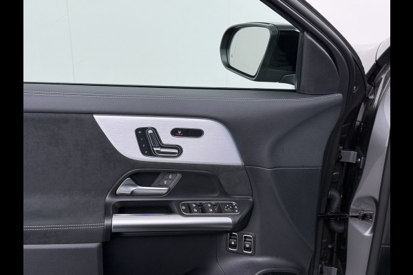 Mercedes-Benz GLA 250 e AMG line | Pano Trekhaak HUD Memory Multibeam Sound