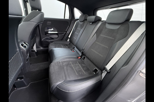 Mercedes-Benz GLA 250 e AMG line | Pano Trekhaak HUD Memory Multibeam Sound