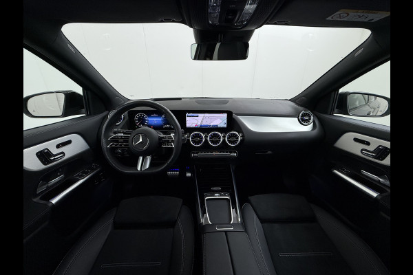 Mercedes-Benz GLA 250 e AMG line | Pano Trekhaak HUD Memory Multibeam Sound