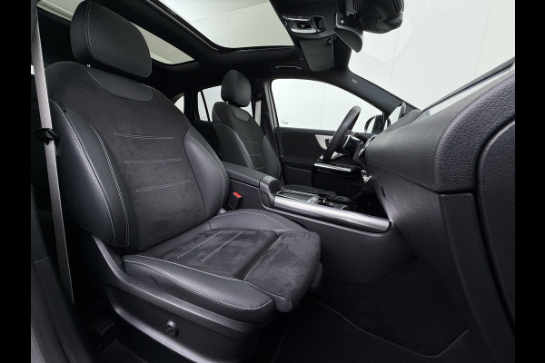 Mercedes-Benz GLA 250 e AMG line | Pano Trekhaak HUD Memory Multibeam Sound