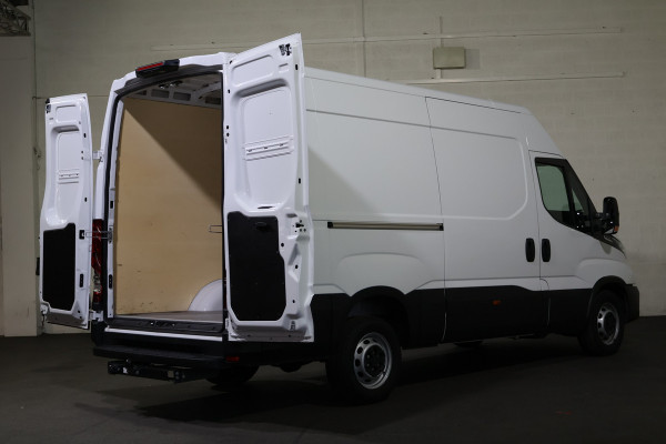 Iveco Daily 35S16 Hi-Matic L2 H2 3.5T Trekhaak