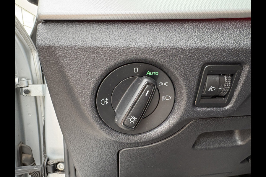 Škoda Kamiq 1.0 TSi 115pk Business Edition PANORAMADAK/VIRTUAL/CAMERA/PDC/19INCH/TREKHAAK