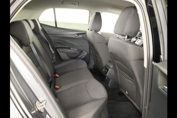 Škoda Fabia 1.0 TSI Business Edition 95pk | Parkeercamera | Verwarmbare voorstoelen | Navigatie via App | Verlengde garantie