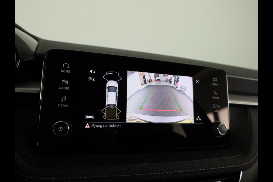 Škoda Fabia 1.0 TSI Business Edition 95pk | Parkeercamera | Verwarmbare voorstoelen | Navigatie via App | Verlengde garantie