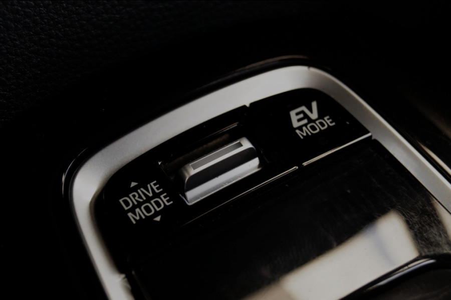 Toyota Corolla Touring Sports 1.8 Hybrid Dynamic -NAVI-ECC-