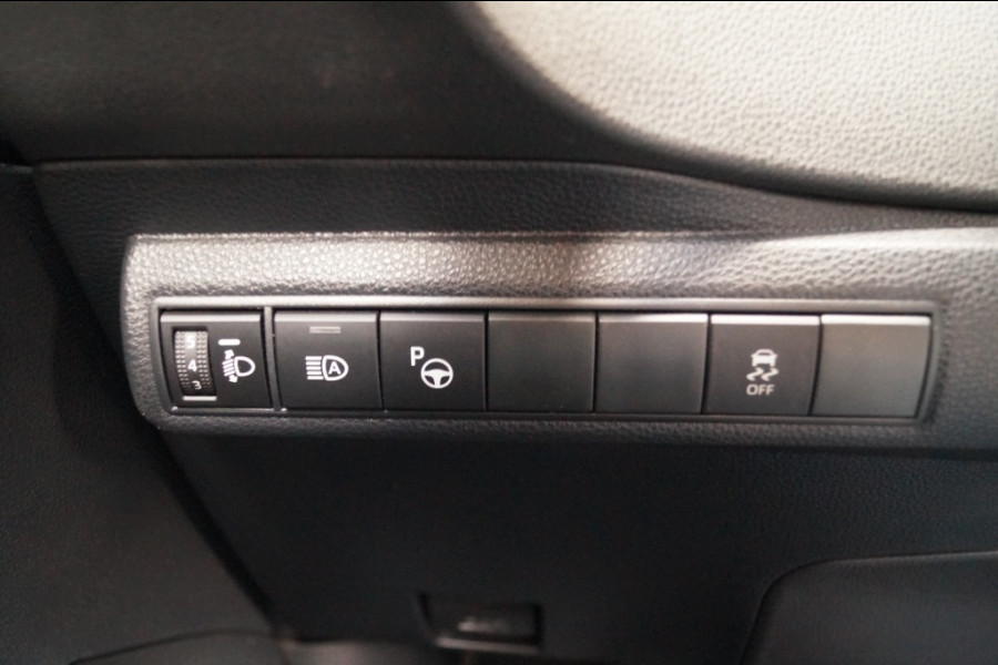 Toyota Corolla Touring Sports 1.8 Hybrid Dynamic -NAVI-ECC-