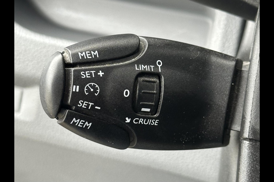 Opel Vivaro 2.0 CDTI L2H1 Luxe uitvoering|Leder|Navi|Automaat