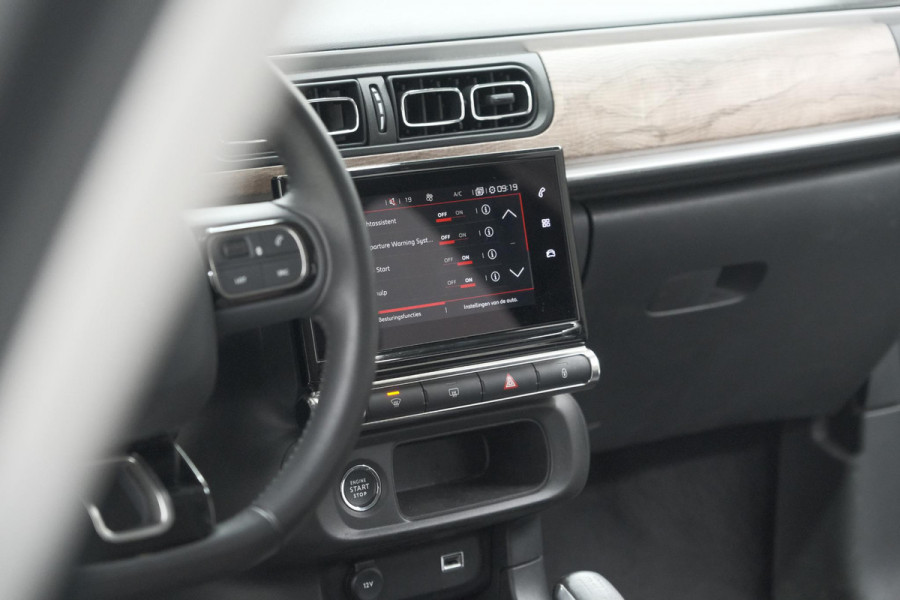 Citroën C3 PureTech 83 Max | Camera | Stoelverwarming | Navigatie | Parkeersensoren