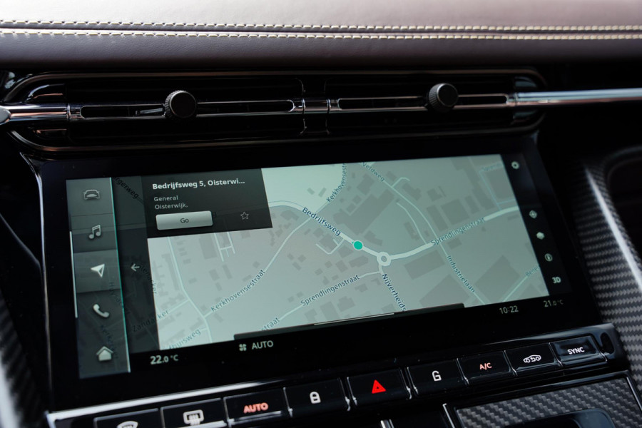 Aston Martin DB12 4.0 V8 / NL-Auto / B&W / Carbon