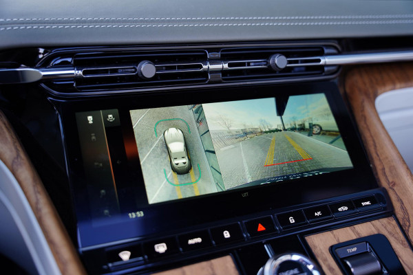 Aston Martin DB12 Volante 4.0 V8 / NL-Auto / Carbon Pack /  Keramische Remmen