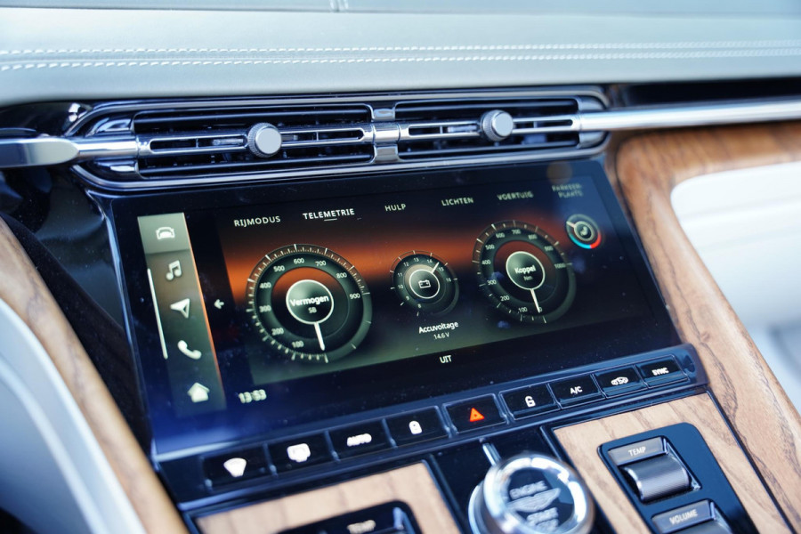 Aston Martin DB12 Volante 4.0 V8 / NL-Auto / Carbon Pack /  Keramische Remmen