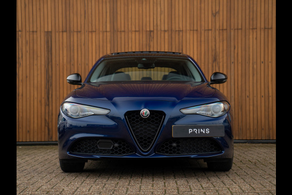Alfa Romeo Giulia 2.0T B-Tech | Pano-dak | Veloce stoelen | Adapt. cruise