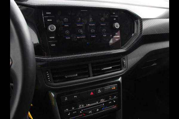 Volkswagen T-Cross 1.5 TSI 150pk DSG Style | Navigatie | Wireless app connect | Aadaptive cruise control | Camera | Climate Control | Led | Dab | Stoelverwarming