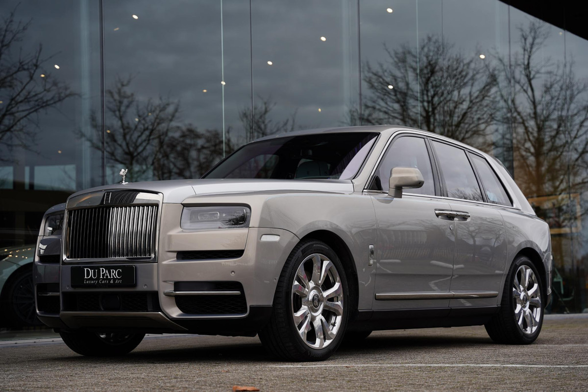 Rolls-Royce Cullinan 6.75 V12 / Bespoke Audio / Starlight / Twin-Coachline