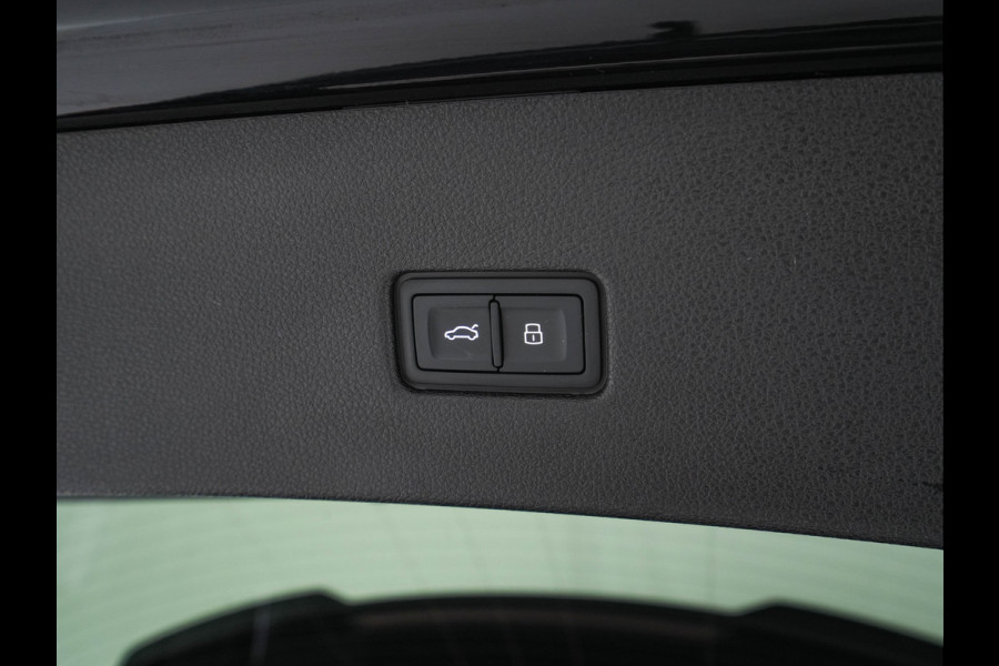 Audi RS Q8 4.0 TFSI Quattro * PANO | MILLTEK-EXHAUST | CERAMIC-BRAKES | CARBON-PACK | LEATHER | MEMORY-PACK | 4-WHEEL-STEERING | AIRSUSPENSION | BANG&OLUFSEN | ADAPTIVE-CRUISE | BLINDSPOT | TOPVIEW | SOFTCLOSE |  ....