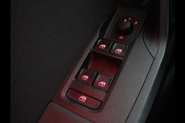 Seat Ibiza 1.5 TSI FR EVO Intens | Panoramadak | Adaptive cruise | Camera | Carplay | Full LED | 18'' | Climate control | Navigatie