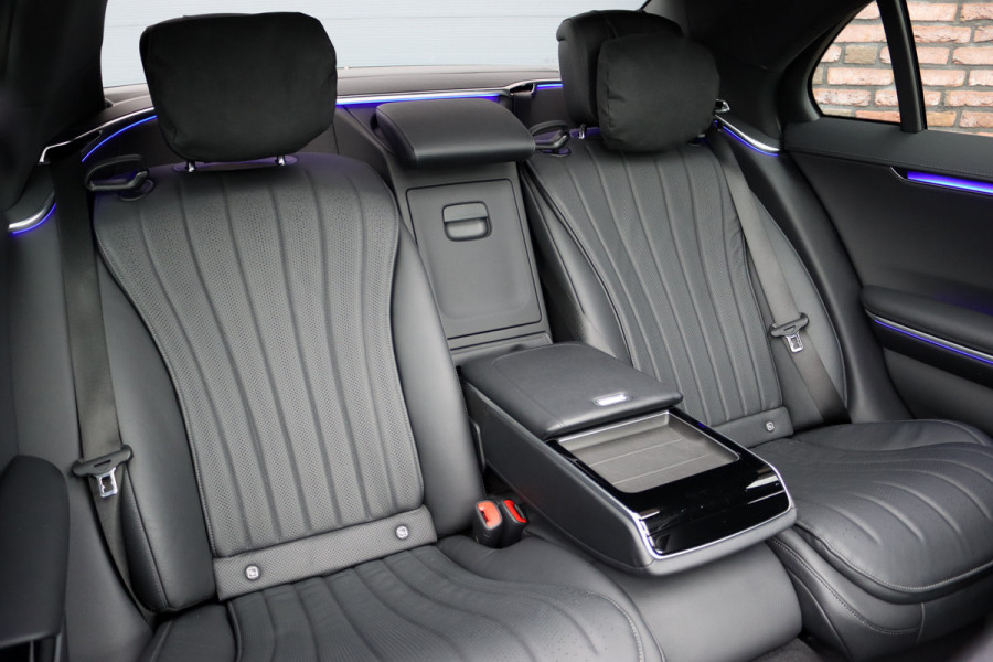 Mercedes-Benz S-Klasse 500 4MATIC Lang AMG Line Aut9 | Airmatic | Achterasbesturing | Distronic+ | Massage | Stoelventilatie | Burmester | Memory | Digital Light | HUD | Soft-Close |