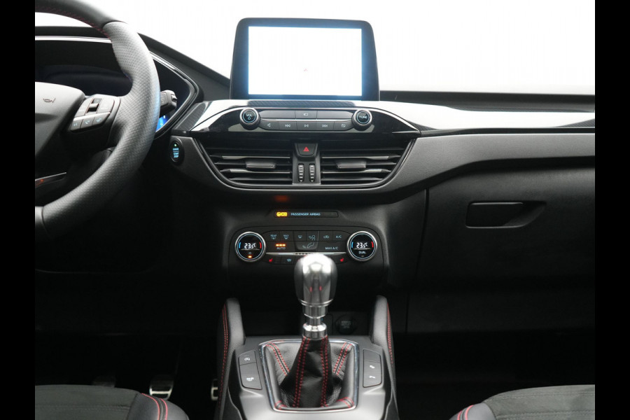 Ford Kuga 1.5 EcoBoost ST-Line X 150pk Dealer O.H. 1800kg Trekgewicht | Panodak | Adaptive Cruise | 360 Camera | Bang & Olufsen | Alcantara Sportstoelen & Stuur Verwarmd | Apple Carplay | Keyless | Blis | Navigatie | DAB |