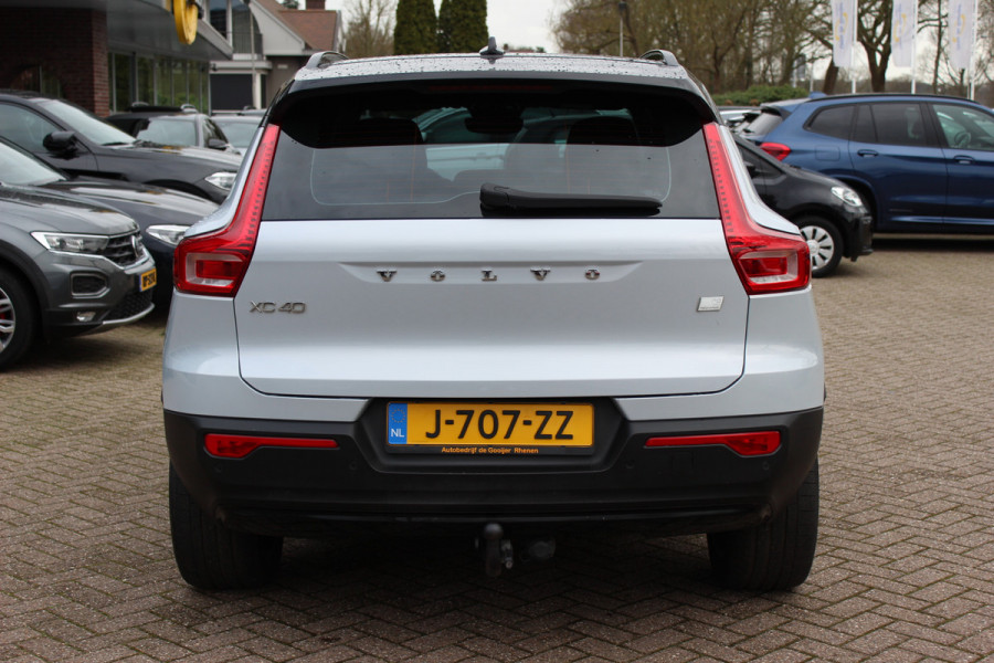 Volvo XC40 Recharge P8 AWD R-Design / SoH 92,4% / Trekhaak / Keyless / 19'' / Half leder / Stuur+Stoelverwarming / DAB / Dodehoek / ACC