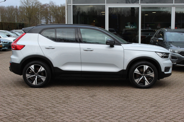 Volvo XC40 Recharge P8 AWD R-Design / SoH 92,4% / Trekhaak / Keyless / 19'' / Half leder / Stuur+Stoelverwarming / DAB / Dodehoek / ACC