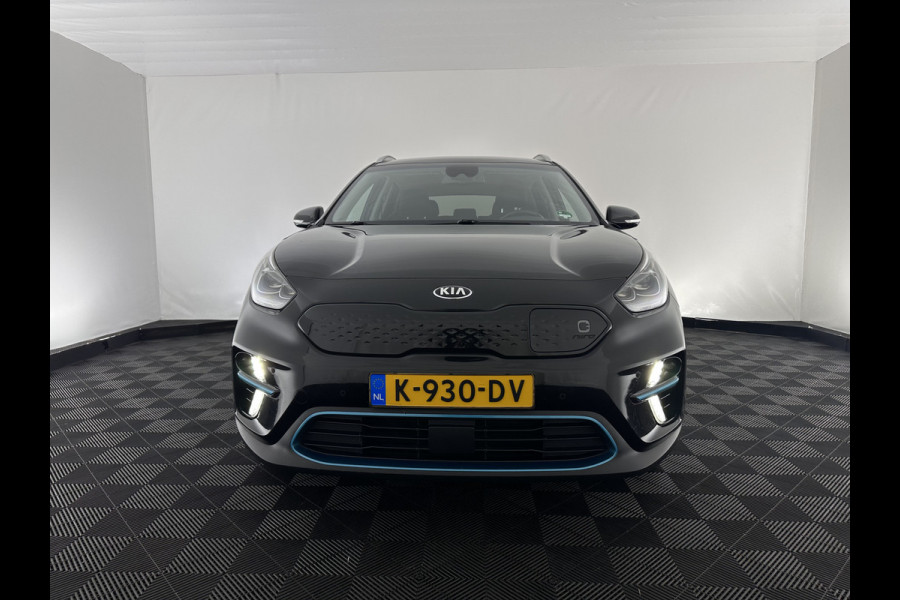 Kia e-Niro ExecutiveLine 64 kWh [ 3-Fase ] {SOH-100%} (INCL-BTW) Aut.*HEATPUMP | LEATHER | FULL-LED | NAVI-FULLMAP | ADAPTIVE-CRUISE | CAMERA | MEMORY-PACK | LANE-ASSIST | KEYLESS | DIGI-COCKPIT | PRIVACYGLASS | SHIFTPADDLES | COMFORTSEATS | 17"