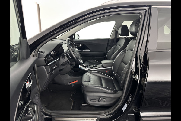 Kia e-Niro ExecutiveLine 64 kWh [ 3-Fase ] {SOH-100%} (INCL-BTW) Aut.*HEATPUMP | LEATHER | FULL-LED | NAVI-FULLMAP | ADAPTIVE-CRUISE | CAMERA | MEMORY-PACK | LANE-ASSIST | KEYLESS | DIGI-COCKPIT | PRIVACYGLASS | SHIFTPADDLES | COMFORTSEATS | 17"