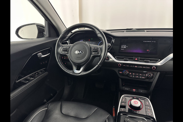 Kia e-Niro ExecutiveLine 64 kWh [ 3-Fase ] {SOH-100%} (INCL-BTW) Aut.*HEATPUMP | LEATHER | FULL-LED | NAVI-FULLMAP | ADAPTIVE-CRUISE | CAMERA | MEMORY-PACK | LANE-ASSIST | KEYLESS | DIGI-COCKPIT | PRIVACYGLASS | SHIFTPADDLES | COMFORTSEATS | 17"