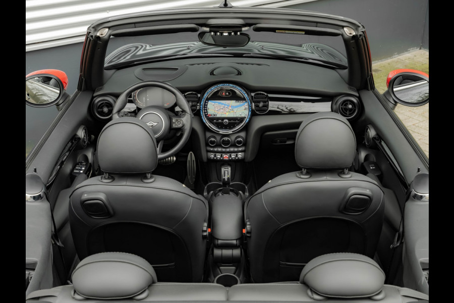 MINI Cabrio 2.0 John Cooper Works - Camera - Harman Kardon -Yours Leder - Head-Up - JCW