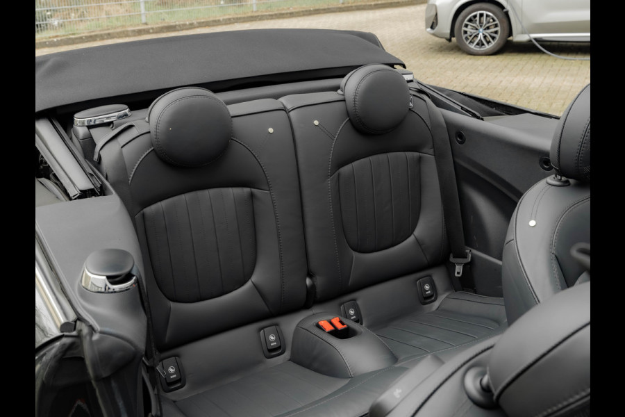 MINI Cabrio 2.0 John Cooper Works - Camera - Harman Kardon -Yours Leder - Head-Up - JCW