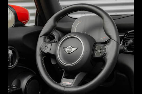 MINI Cabrio 2.0 John Cooper Works - Camera - Harman Kardon -Yours Leder - Head-Up - JCW