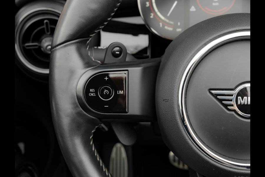 MINI Cabrio 2.0 John Cooper Works - Camera - Harman Kardon -Yours Leder - Head-Up - JCW