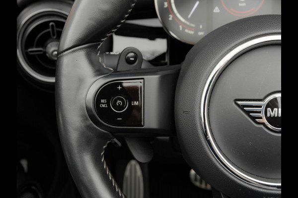 MINI Cabrio 2.0 John Cooper Works - Camera - Harman Kardon -Yours Leder - Head-Up - JCW