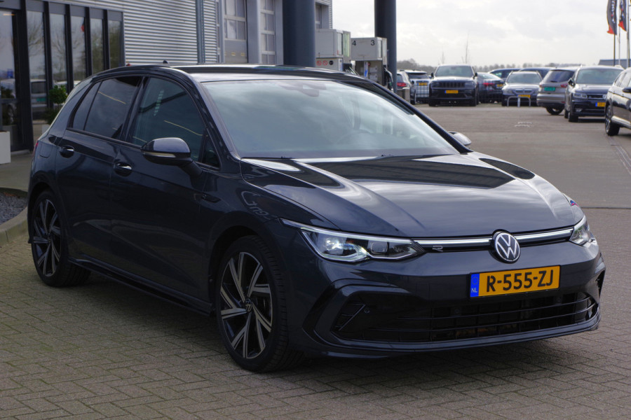Volkswagen Golf 1.5 TSI R-Line BNS+, Trekhaak, Sportstoelen, Adap. Cruise Control, Winterpakket, Camera