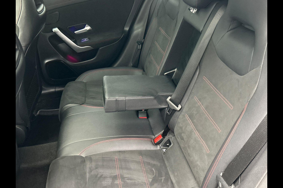 Mercedes-Benz CLA-Klasse Shooting Brake 180 Business Solution AMG | Origineel Nederlands | Panoramadak Memorie Stoelverwarming