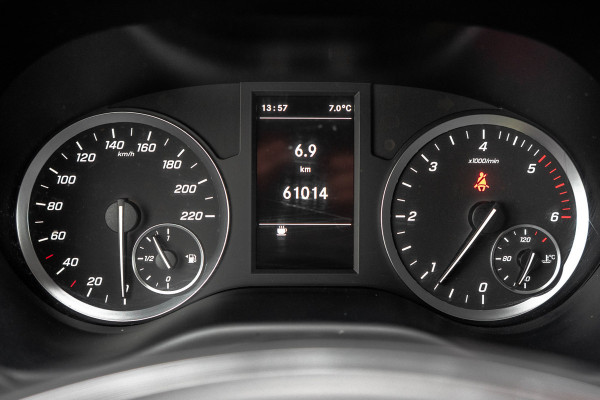 Mercedes-Benz Vito 116 CDI L2H1 | 160PK | Camera | Carplay | PDC | Cruise | Stoelverwarming | Airco