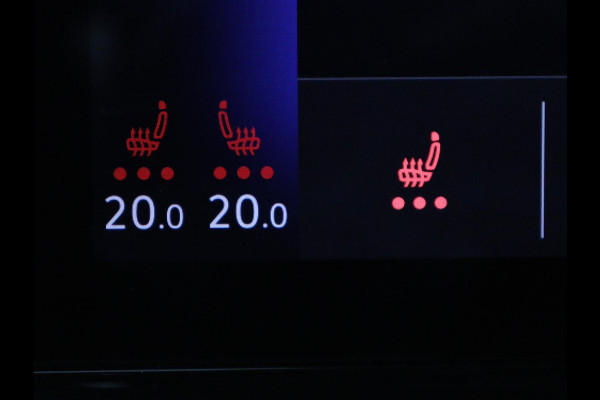 Volkswagen ID.3 First Plus 58 kWh | SOH 90% | Stoel & stuurverwarming | Camera | Adaptive cruise | Sfeerverlichting | Carplay | Navigatie | Keyless | Matrix LED