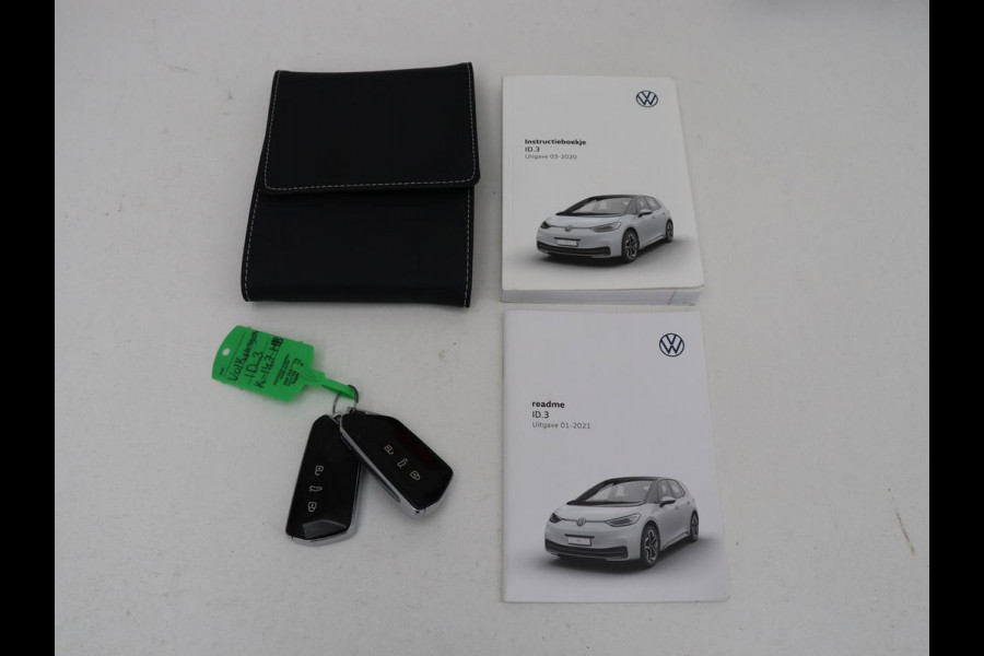 Volkswagen ID.3 First Plus 58 kWh | SOH 90% | Stoel & stuurverwarming | Camera | Adaptive cruise | Sfeerverlichting | Carplay | Navigatie | Keyless | Matrix LED