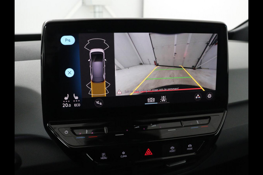 Volkswagen ID.3 First Plus 58 kWh | SOH 90% | Stoel & stuurverwarming | Camera | Adaptive cruise | Sfeerverlichting | Carplay | Navigatie | Keyless | Matrix LED