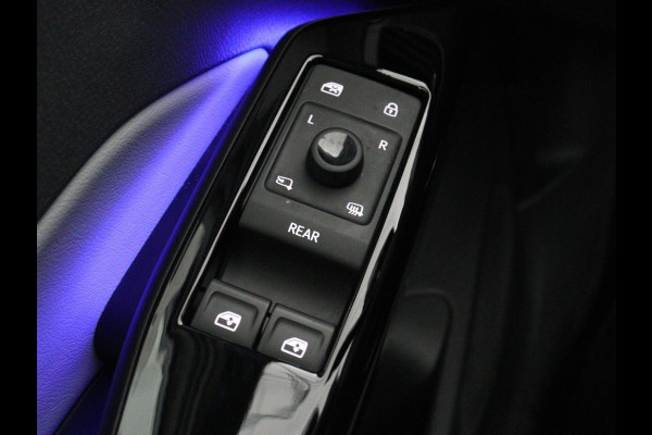 Volkswagen ID.3 First Plus 58 kWh | SOH 90% | Stoel & stuurverwarming | Camera | Adaptive cruise | Sfeerverlichting | Carplay | Navigatie | Keyless | Matrix LED