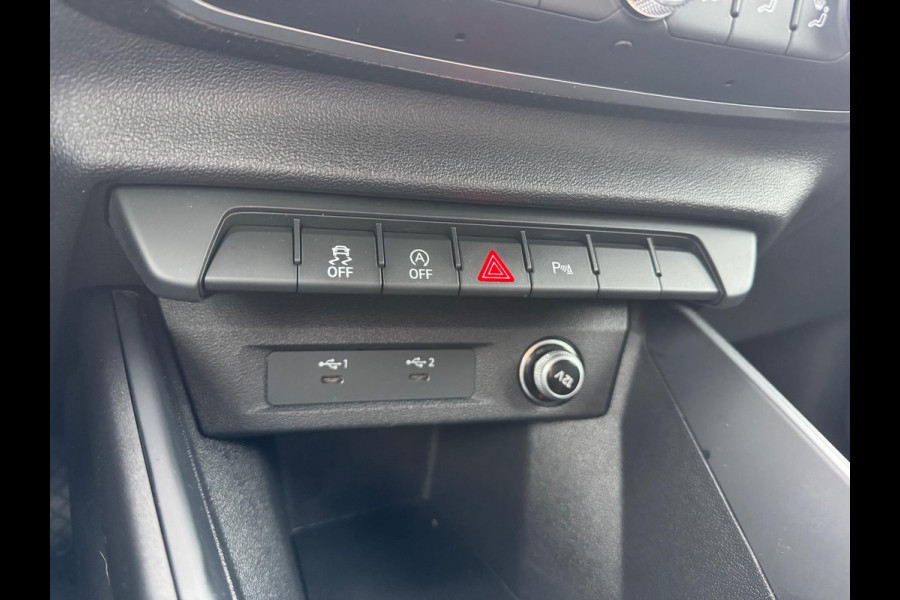 Audi A1 SPORTBACK 30 TFSI S Line S Tronic Navi PDC Virtual Stoelv.