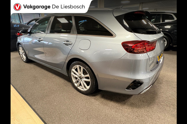 Kia Ceed Sportswagon 1.6 GDI PHEV ExecutiveLine / leder / panorama-dak / camera / stoel en stuur verwarming /trekhaak