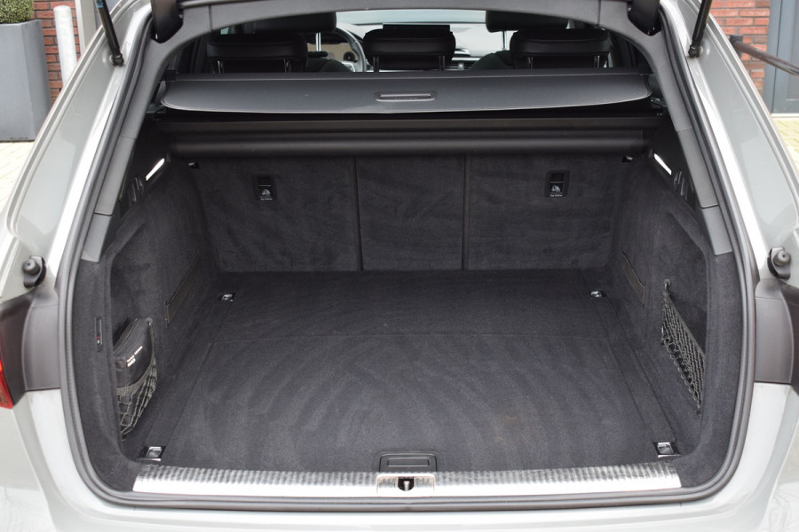 Audi A4 35 TFSI S-line | Quantum Grey | KW schroefset | Pano | Virtual | 19" | Trekhaak