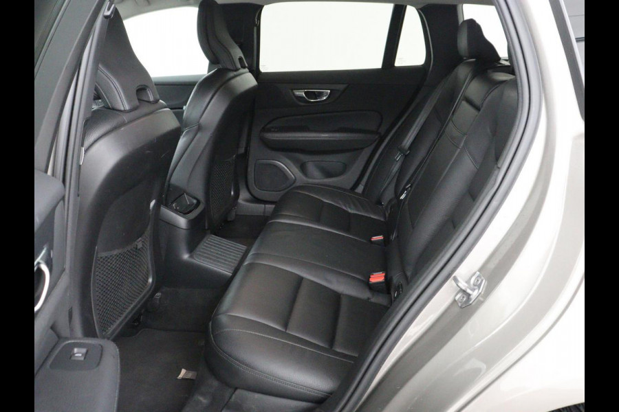 Volvo V60 2.0 T6 Recharge AWD Inscription | Trekhaak | Stoelverwarming | Harman/Kardon | Leder | Camera | Adaptive cruise | Carplay | Keyless | Memory | Navigatie | Full LED | Stuurverwarming | PHEV | Plug in