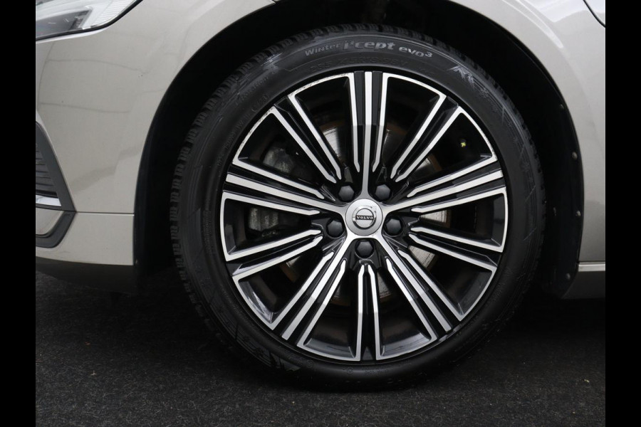 Volvo V60 2.0 T6 Recharge AWD Inscription | Trekhaak | Stoelverwarming | Harman/Kardon | Leder | Camera | Adaptive cruise | Carplay | Keyless | Memory | Navigatie | Full LED | Stuurverwarming | PHEV | Plug in