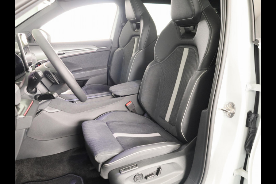 Škoda Kodiaq Sportline Business PHEV 1.5 TSI 204 pk 6 versn. DSG | Panoramadak | Wegklapbare trekhaak | Light & view pakket