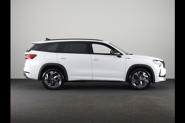 Škoda Kodiaq Sportline Business PHEV 1.5 TSI 204 pk 6 versn. DSG | Panoramadak | Wegklapbare trekhaak | Light & view pakket