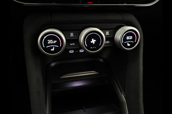 Škoda Kodiaq Sportline Business PHEV 1.5 TSI 204 pk 6 versn. DSG | Panoramadak | Wegklapbare trekhaak | Light & view pakket